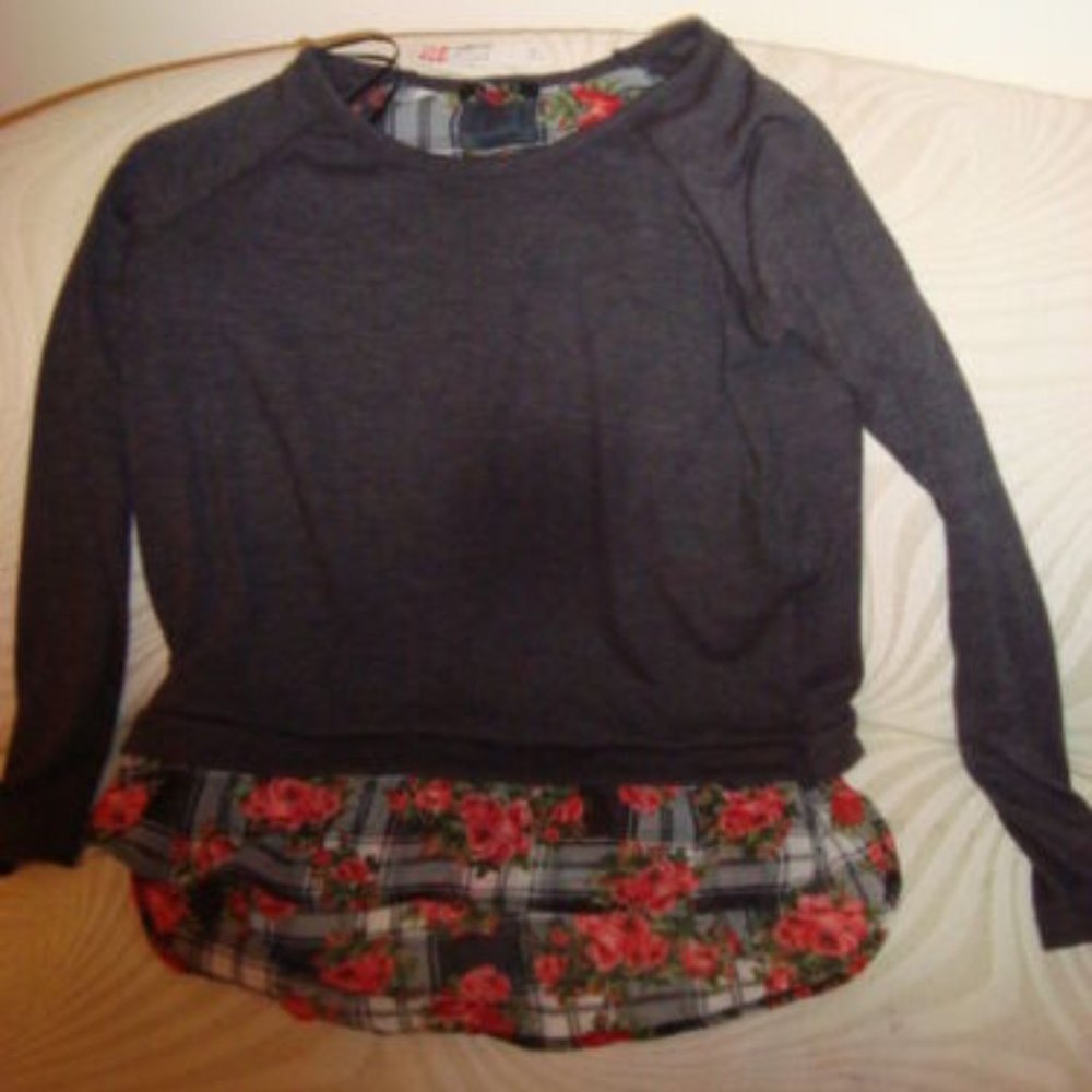 DEB GRAY  LAYERED FLORAL PRINT TOP